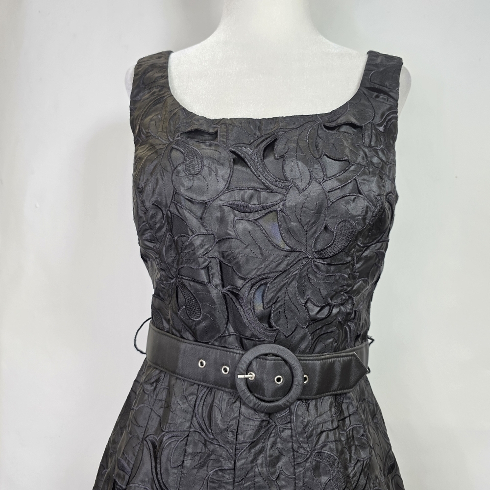 Betsey Johnson Laser Cut A-line dress with belt - Picture 4 of 12